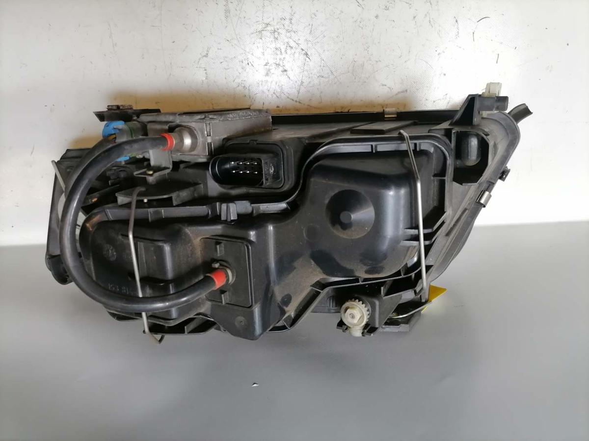 Audi A6 4B Bj.2004 original Xenonscheinwerfer vorn rechts